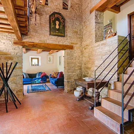 Dom wakacyjny In With Private Pool Borgo Pace